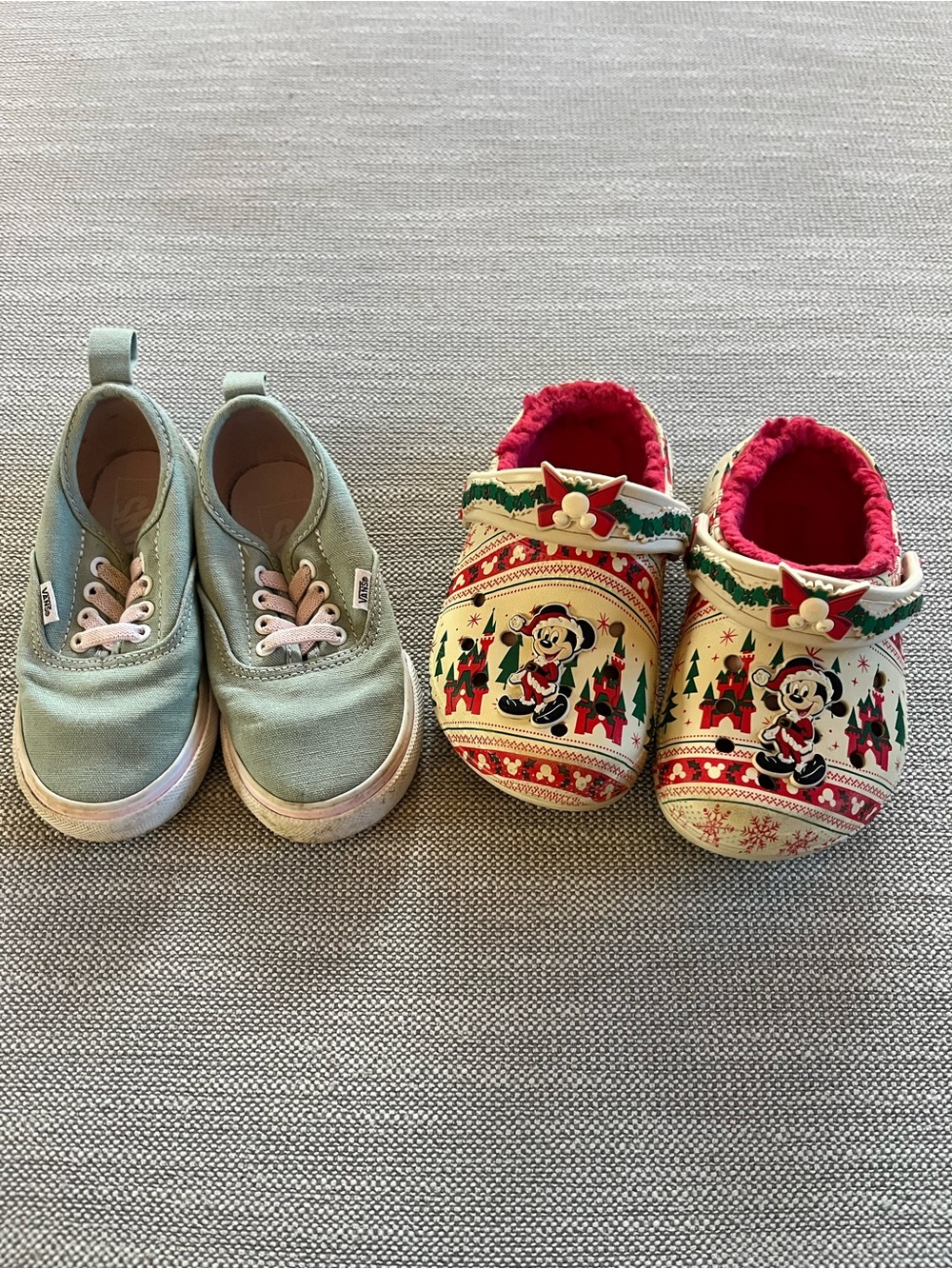 Size 7 toddler crocs and vans